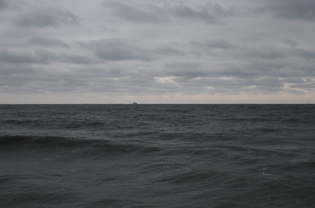 the sea at&nbsp;noon: photographing the same